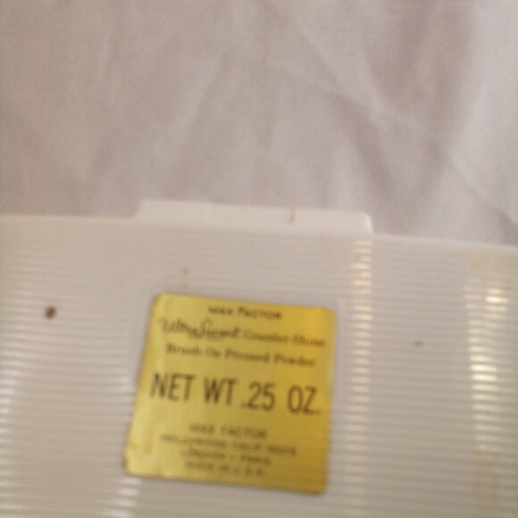 Vintage Max Factor Compact Mirror Ultra Lucent Counter Shine Pressed Powder .25 - Picture 4 of 12